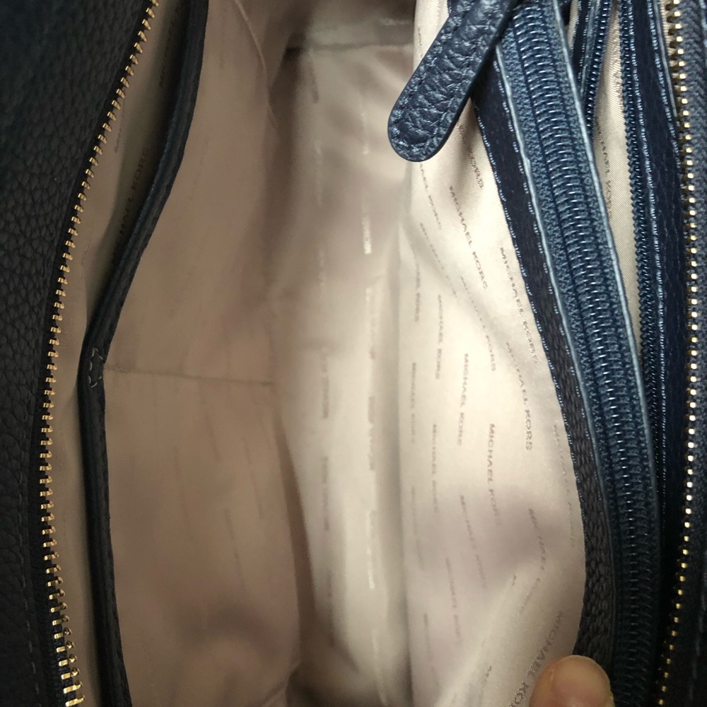 Michael Kors Navy Blue Purse - Picture 4 of 9